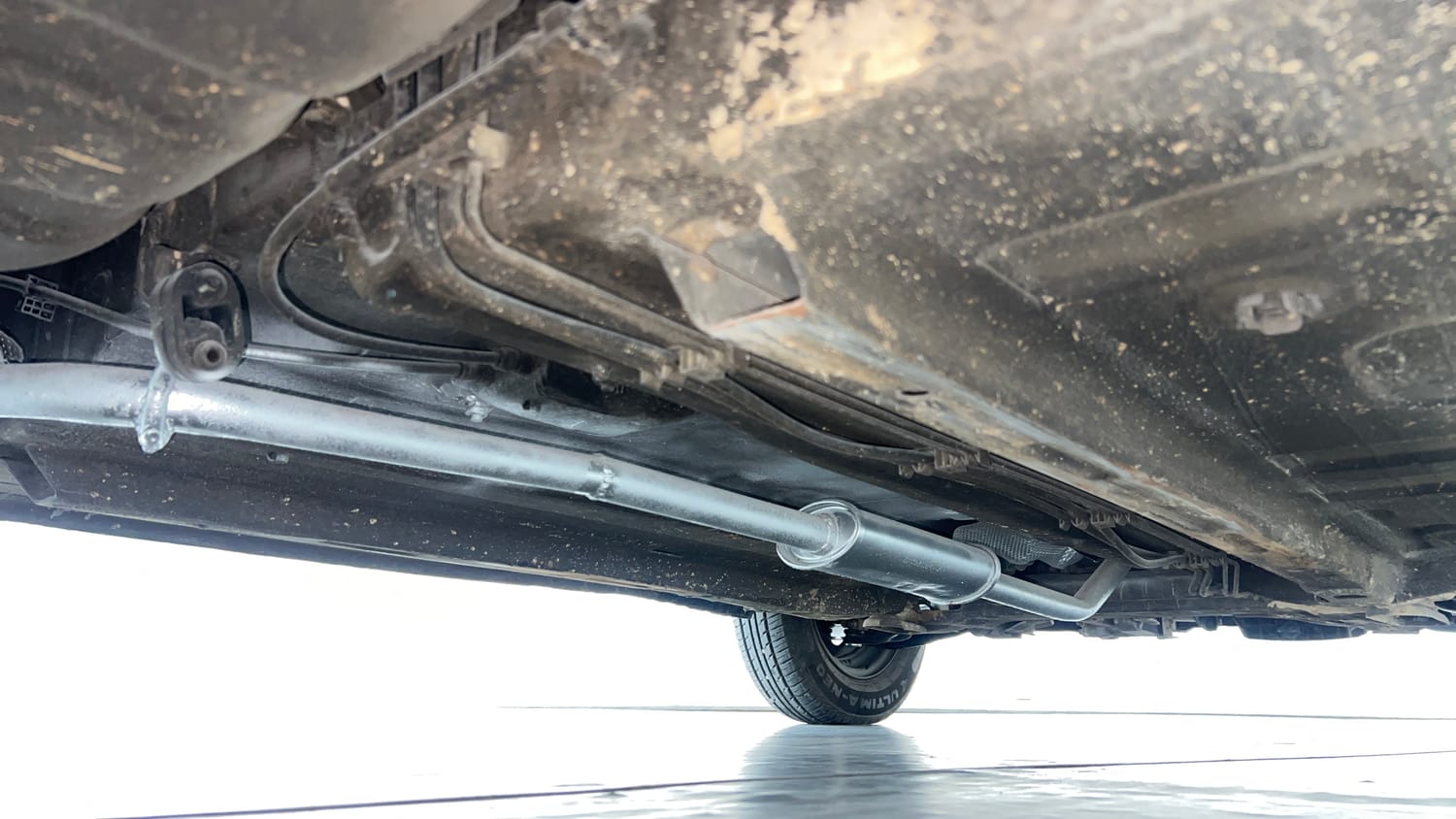 Used 2019 Renault Kwid RXT (O) 1.0 SCE Edition Petrol Manual extra REAR RIGHT UNDERBODY VIEW
