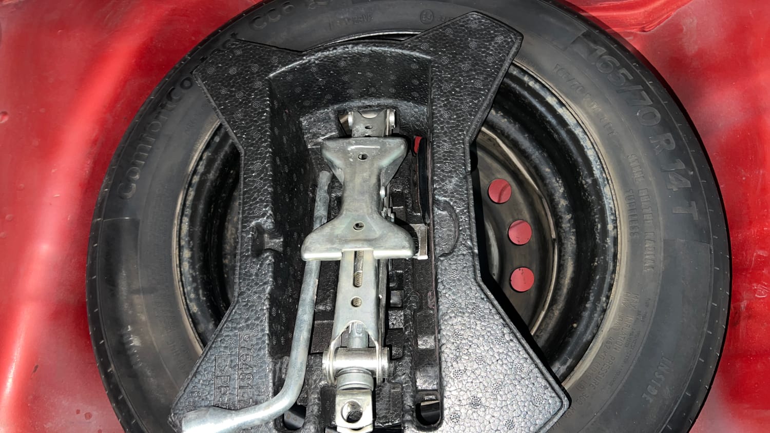 Used 2019 Maruti Suzuki Celerio ZXi Petrol Manual tyres SPARE TYRE VIEW