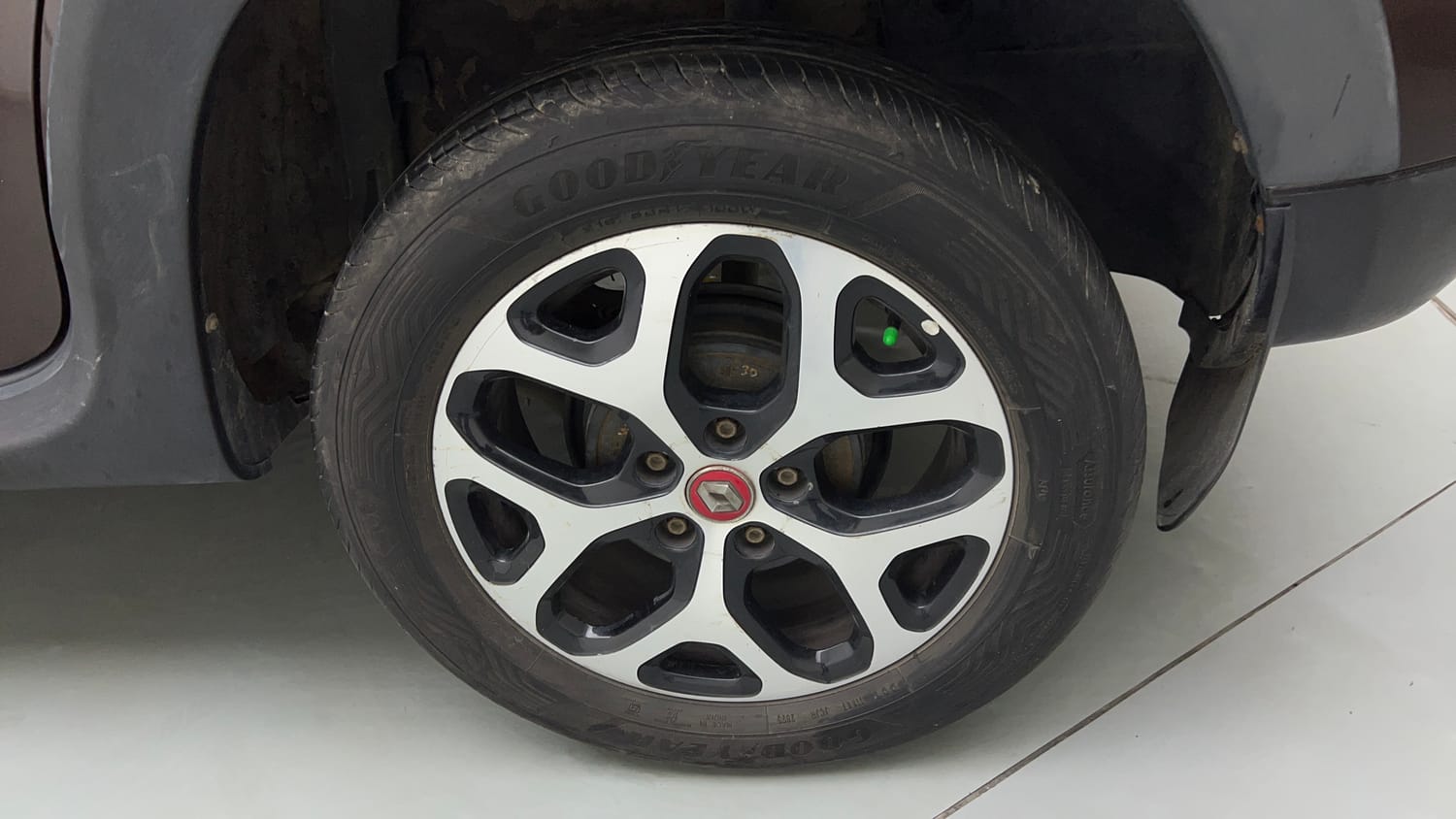 Used 2021 Renault Duster RXZ 1.3 Turbo Petrol CVT Petrol Automatic tyres LEFT REAR TYRE RIM VIEW