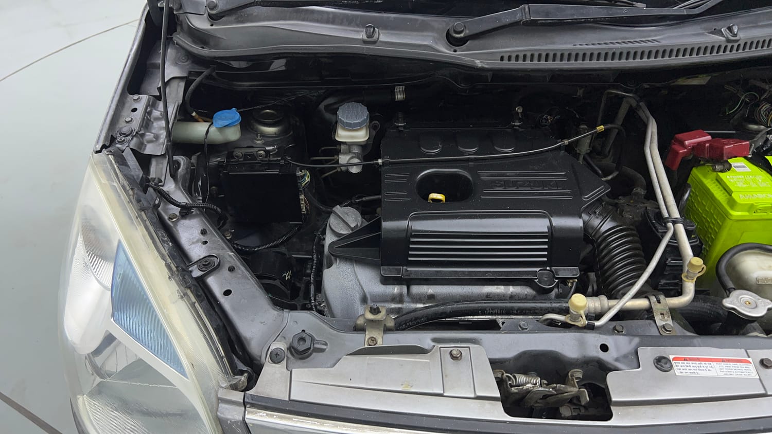 Used 2015 Maruti Suzuki Wagon R LXI CNG Cng Manual engine ENGINE RIGHT SIDE VIEW