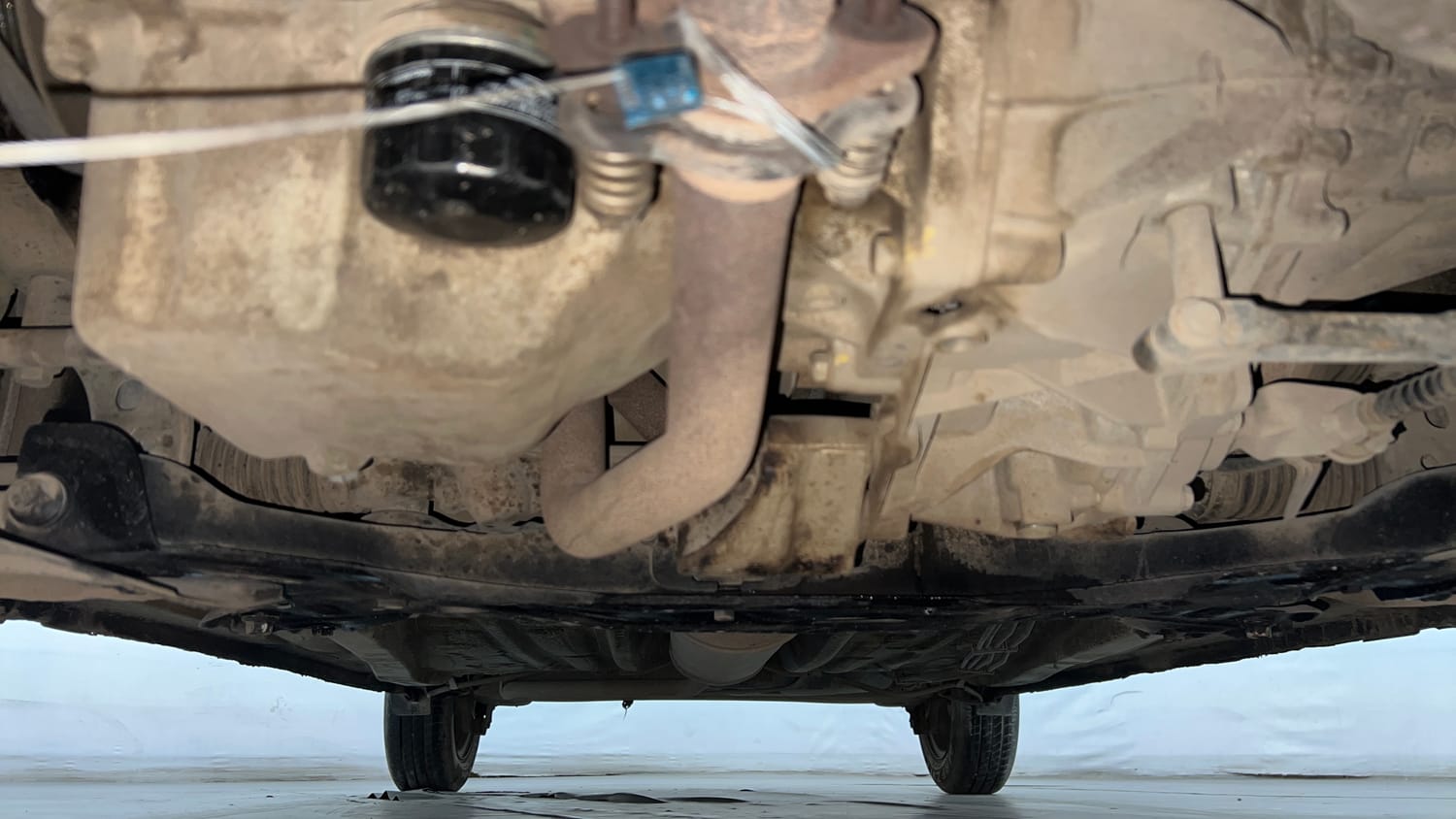 Used 2024 Maruti Suzuki Wagon R VXI 1.0 Petrol Manual extra FRONT LEFT UNDERBODY VIEW