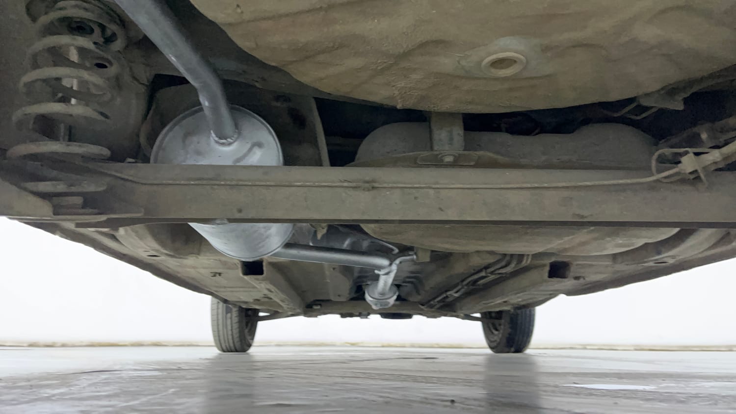 Used 2018 Renault Kwid CLIMBER 1.0 Petrol Manual extra REAR UNDERBODY VIEW (TAKEN FROM REAR)