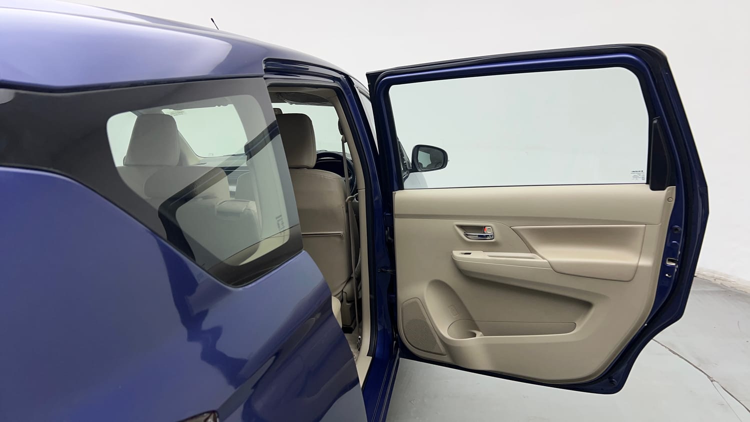 Used 2018 Maruti Suzuki New Ertiga ZXi AT Petrol Automatic interior RIGHT REAR DOOR OPEN VIEW