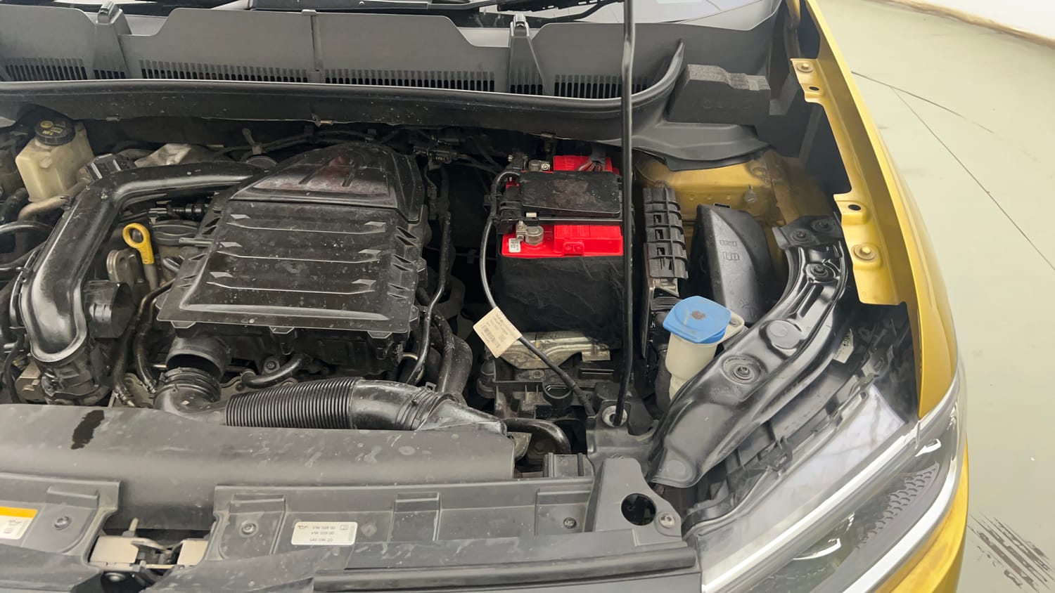 Used 2022 Volkswagen Taigun Topline 1.0 TSI MT Petrol Manual engine ENGINE LEFT SIDE VIEW