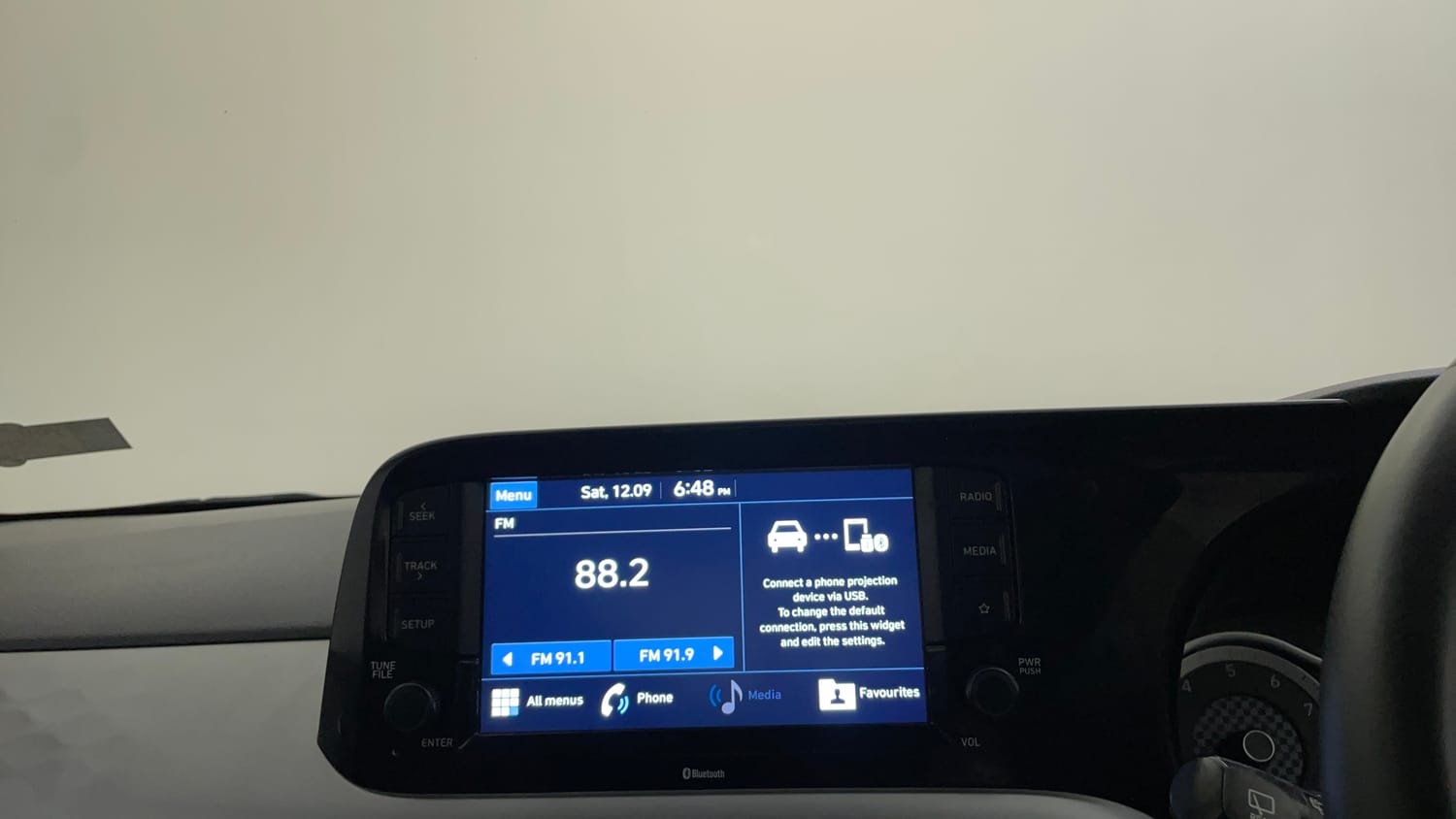 Used 2020 Hyundai Grand i10 Nios Asta 1.2 Kappa VTVT Petrol Manual top_features Integrated (in-dash) music system