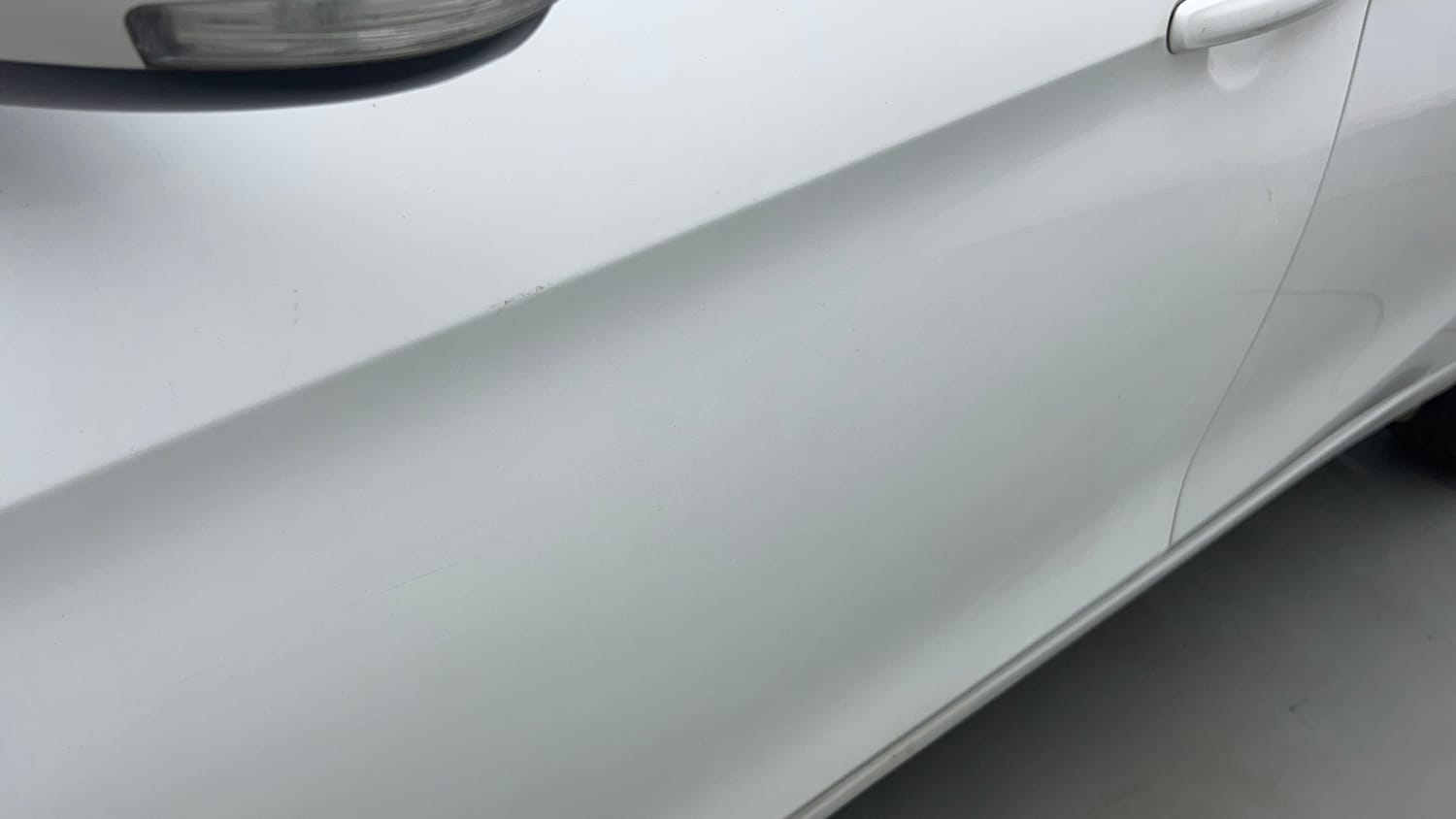 Used 2016 Maruti Suzuki Ciaz VXi+ AT Petrol Automatic dents MINOR SCRATCH