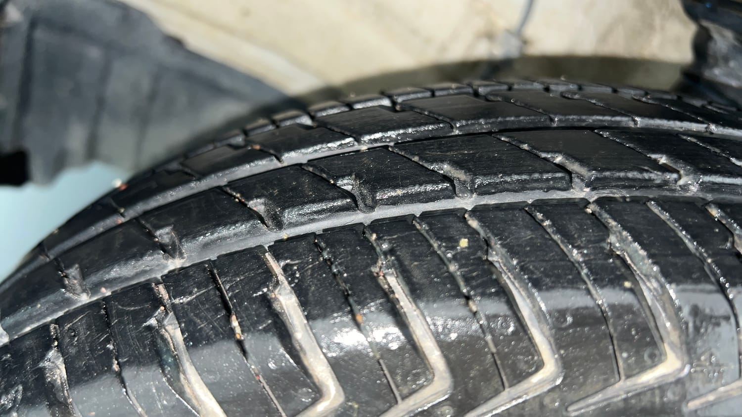 Used 2023 Maruti Suzuki Alto K10 VXi AGS Petrol Automatic tyres LEFT FRONT TYRE TREAD VIEW