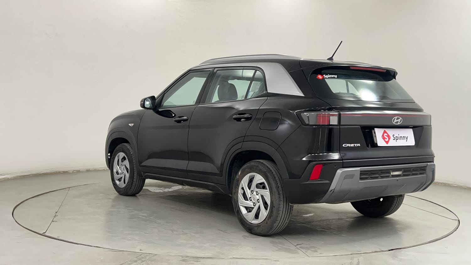 Used 2024 Hyundai Creta 1.5 MPi Petrol MT E Petrol Manual exterior LEFT REAR CORNER VIEW