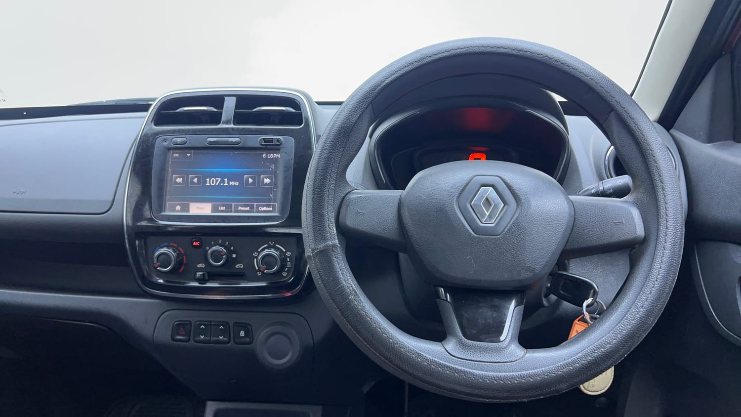 Used 2016 Renault Kwid RXT Petrol Manual interior STEERING VIEW