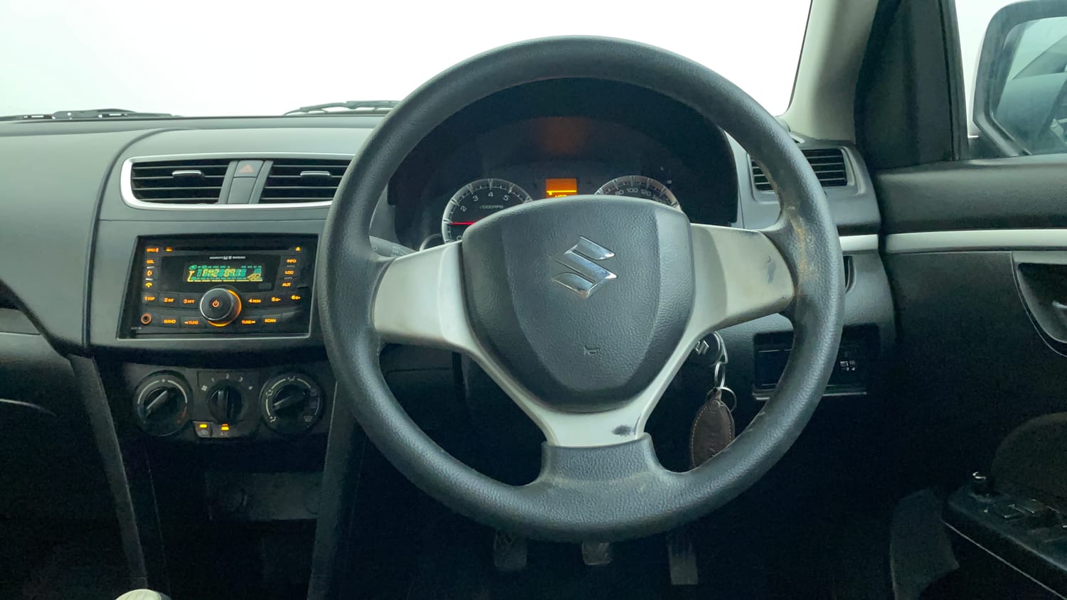 Used 2014 Maruti Suzuki Swift VXi Petrol Manual interior STEERING VIEW