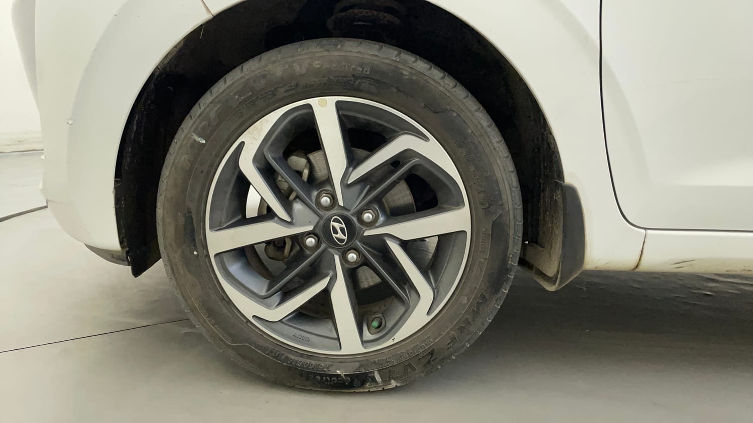 Used 2020 Hyundai Grand i10 Nios Asta 1.2 Kappa VTVT Petrol Manual tyres LEFT FRONT TYRE RIM VIEW
