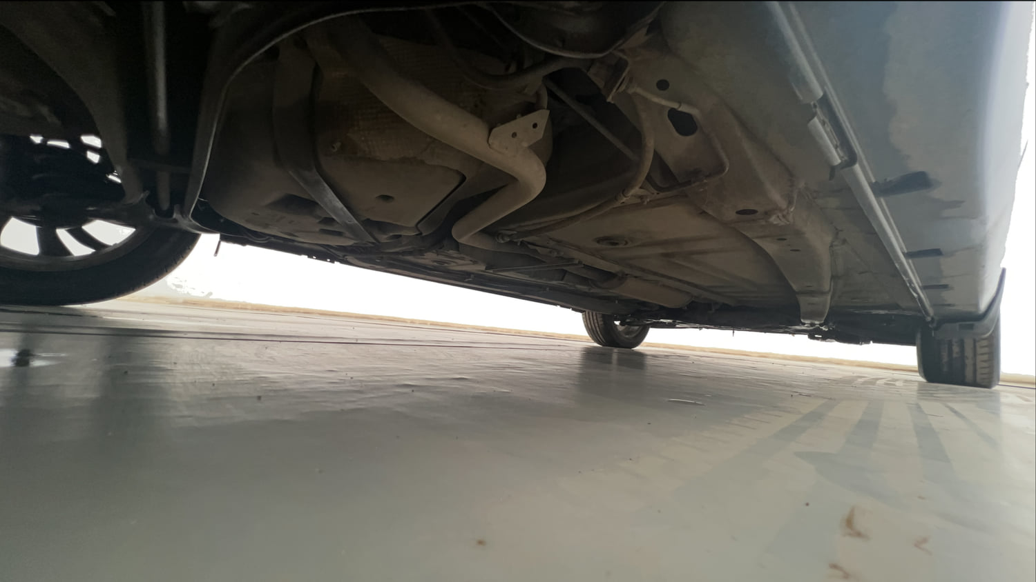 Used 2020 Maruti Suzuki Baleno Zeta Petrol Manual extra REAR RIGHT UNDERBODY VIEW
