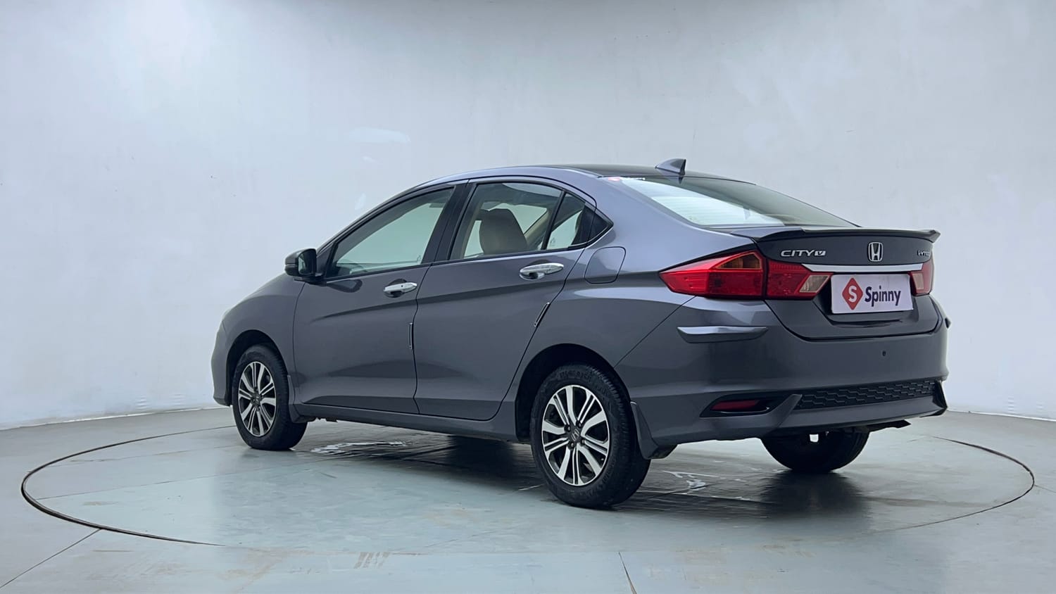 Used 2018 Honda City V Petrol Petrol Manual exterior LEFT REAR CORNER VIEW