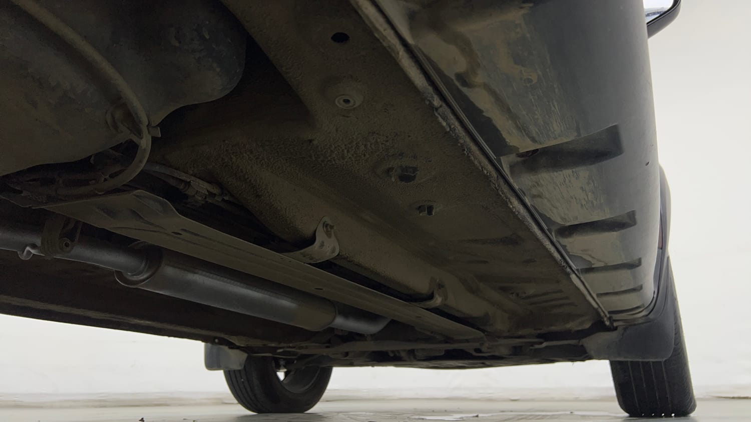Used 2021 Renault Duster RXZ 1.3 Turbo Petrol CVT Petrol Automatic extra REAR RIGHT UNDERBODY VIEW