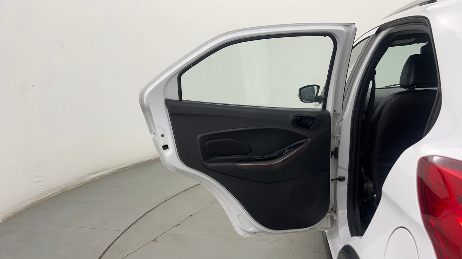 Used 2020 Ford Freestyle Titanium Plus 1.2 Ti-VCT Petrol Manual interior LEFT REAR DOOR OPEN VIEW