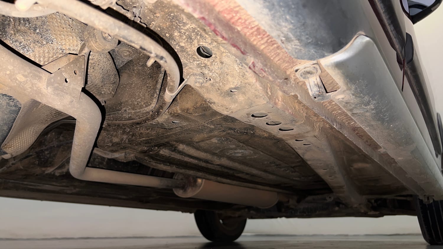Used 2023 Maruti Suzuki Wagon R ZXI Plus 1.2 Dual Tone Petrol Manual extra REAR RIGHT UNDERBODY VIEW