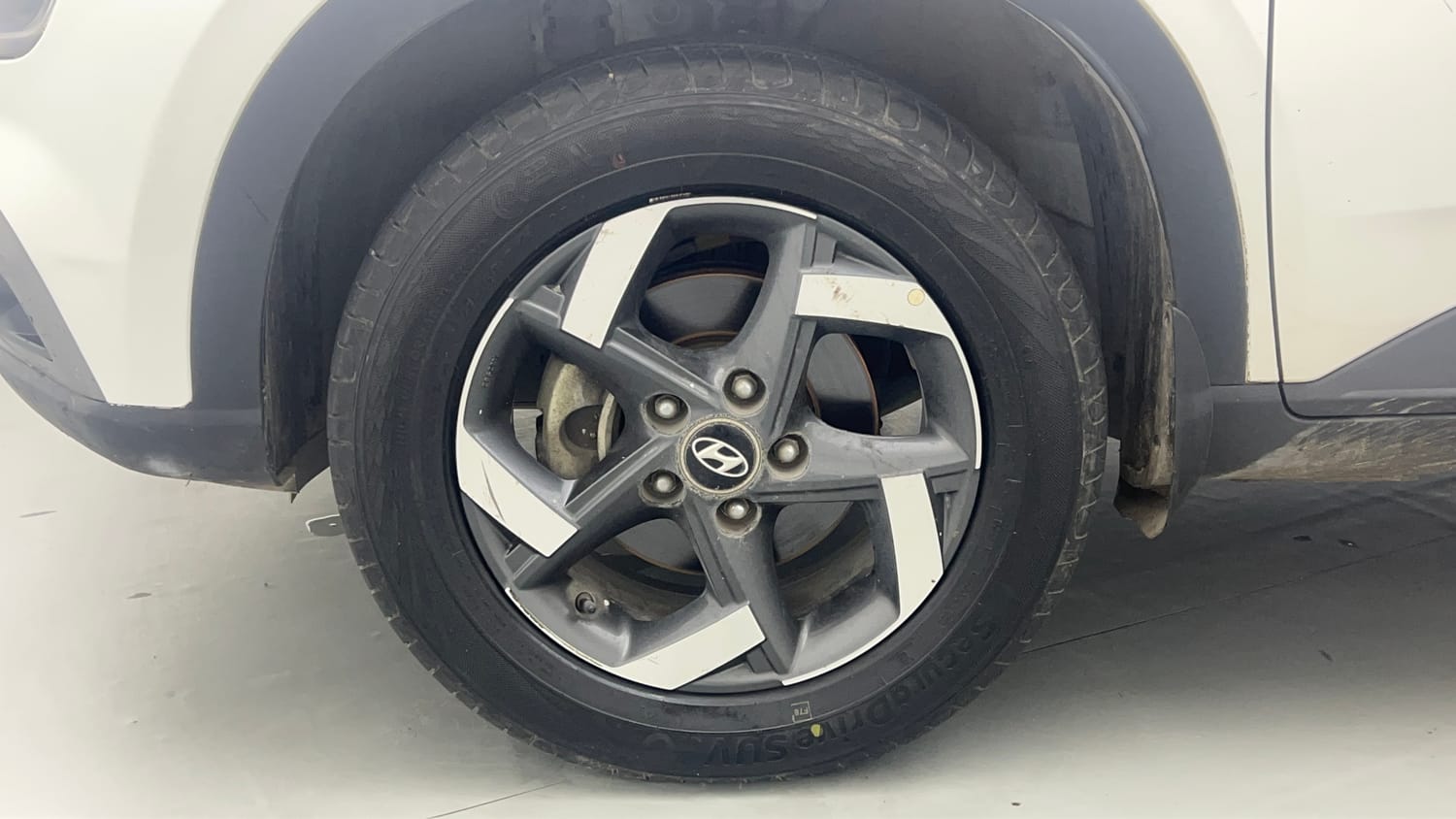 Used 2020 hyundai Venue SX 1.0 Turbo Petrol Petrol Manual tyres LEFT FRONT TYRE RIM VIEW