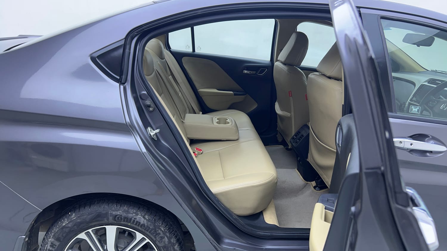 Used 2018 Honda City V Petrol Petrol Manual interior RIGHT SIDE REAR DOOR CABIN VIEW