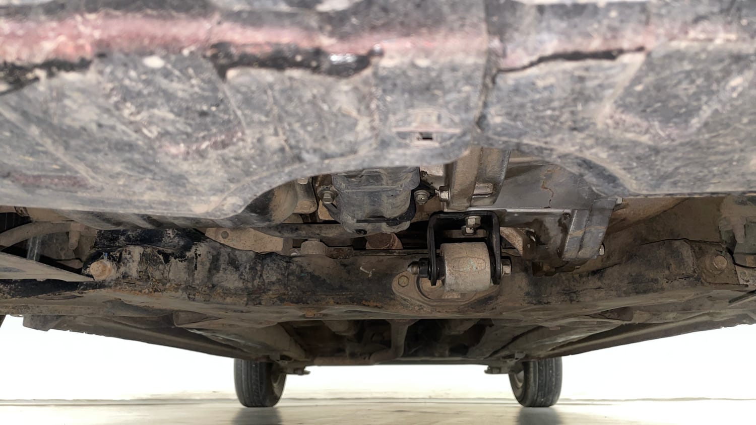 Used 2014 Hyundai i20 Asta 1.2 Petrol Manual extra FRONT LEFT UNDERBODY VIEW