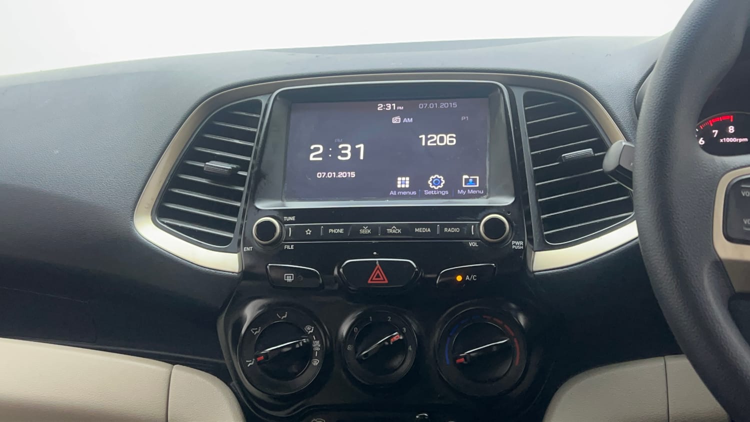 Used 2019 Hyundai Santro Sportz CNG Cng Manual interior MUSIC SYSTEM & AC CONTROL VIEW