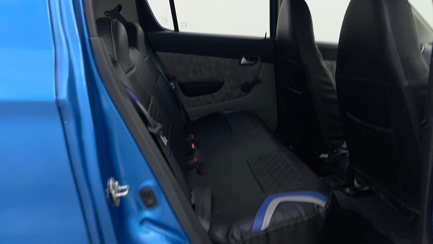 Used 2018 Maruti Suzuki Alto 800 VXi Petrol Manual interior RIGHT SIDE REAR DOOR CABIN VIEW