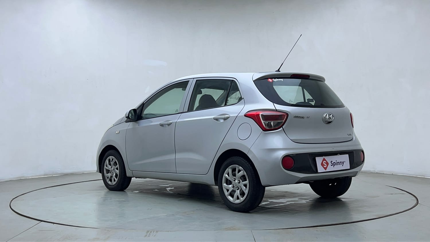 Used 2017 Hyundai Grand i10 Magna AT 1.2 Kappa VTVT Petrol Automatic exterior LEFT REAR CORNER VIEW