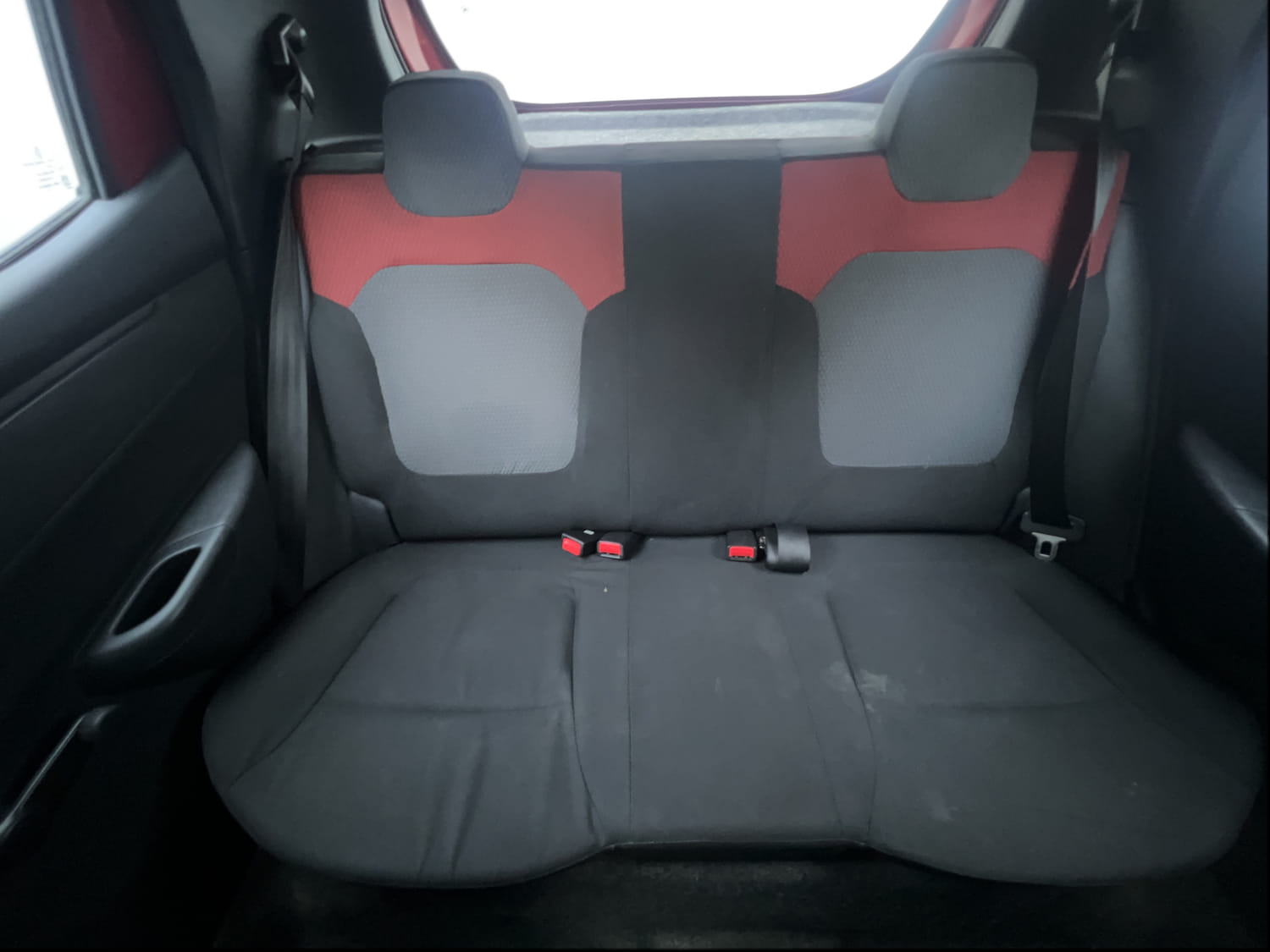 Used 2016 Renault Kwid RXT Petrol Manual interior REAR SEAT CONDITION VIEW