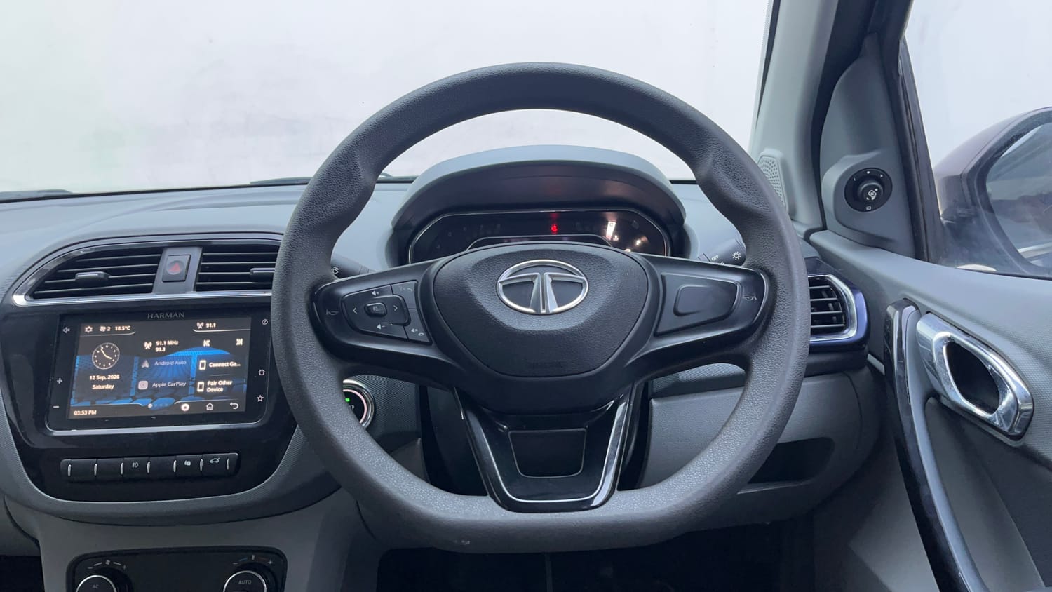 Used 2021 Tata Tigor XZA Plus Petrol Automatic interior STEERING VIEW