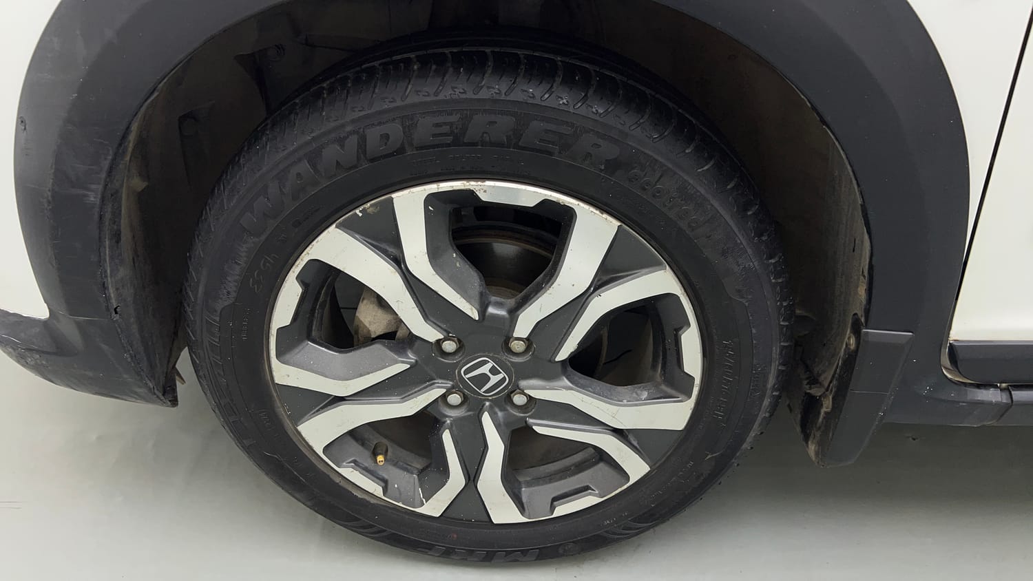 Used 2018 Honda WR-V S MT Petrol Petrol Manual tyres LEFT FRONT TYRE RIM VIEW