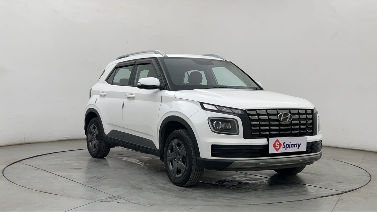 Used 2023 Hyundai Venue SX 1.2 Petrol Petrol Manual exterior RIGHT FRONT CORNER VIEW