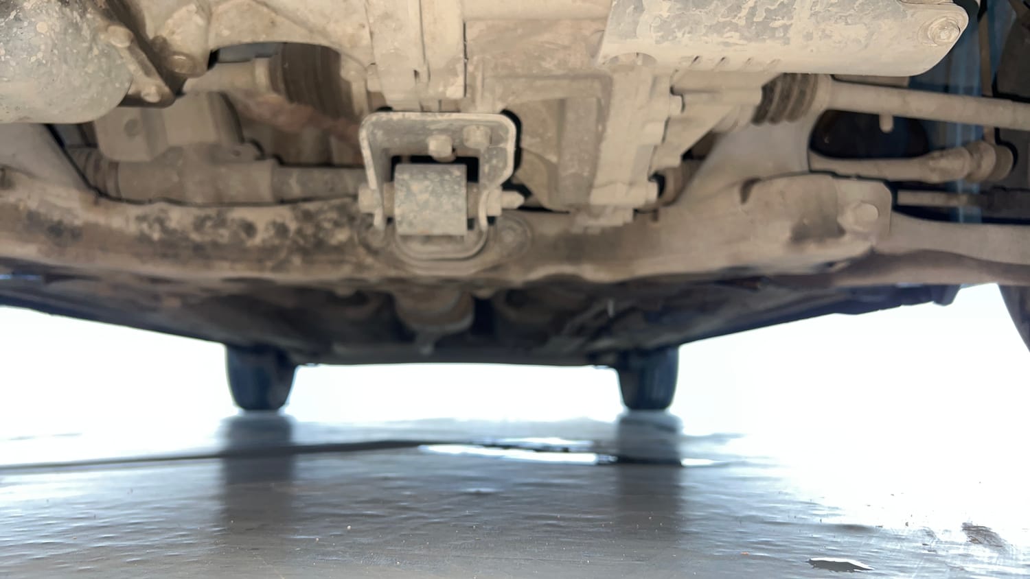 Used 2022 Hyundai Grand i10 Nios Sportz AMT 1.2 Kappa VTVT Petrol Automatic extra FRONT LEFT UNDERBODY VIEW