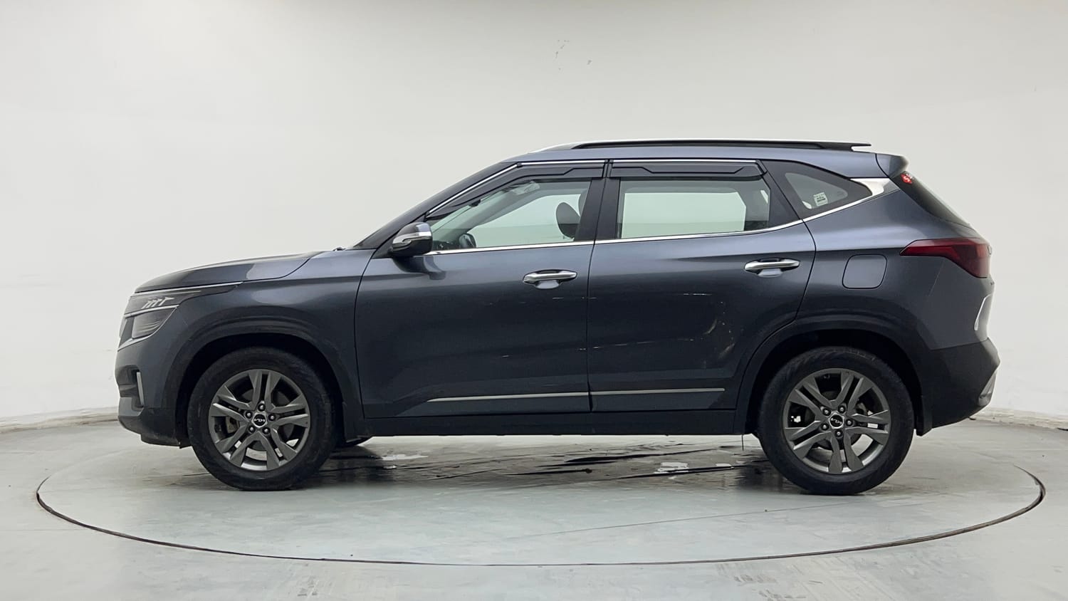 Used 2021 kia Seltos HTX 1.5 IVT Petrol Automatic exterior LEFT SIDE VIEW