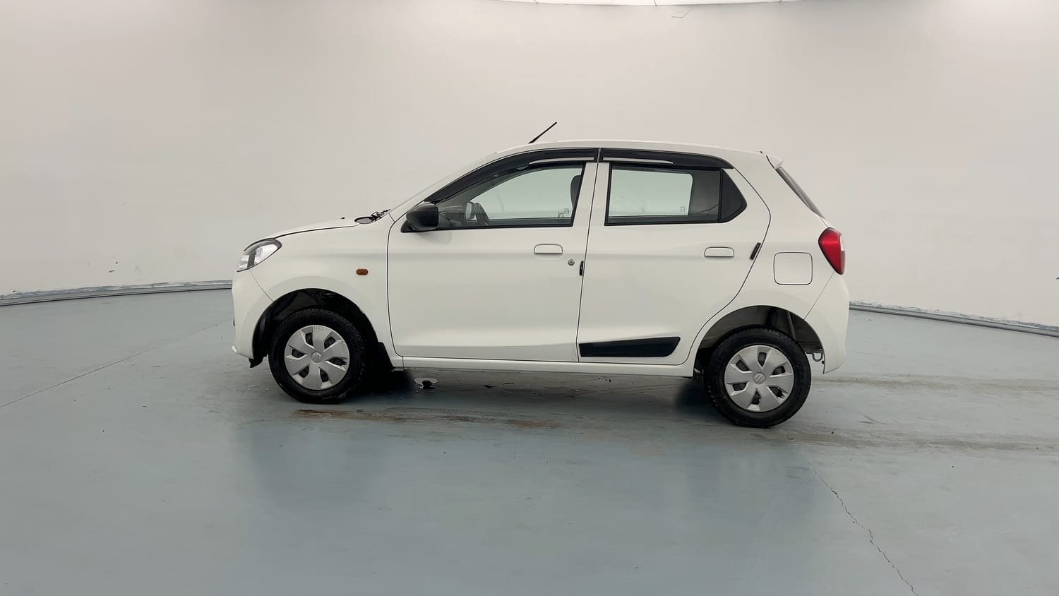 Used 2023 Maruti Suzuki Alto K10 VXi AGS Petrol Automatic exterior LEFT SIDE VIEW
