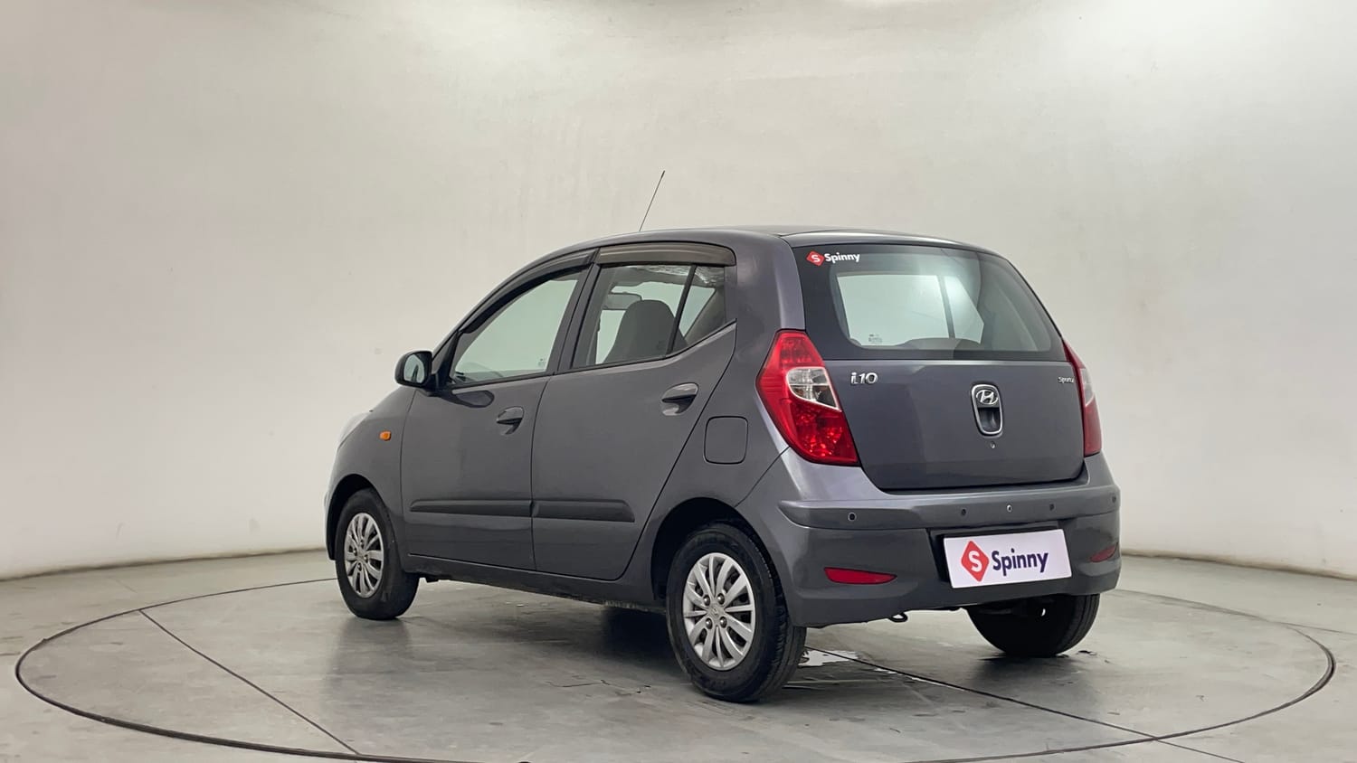 Used 2016 Hyundai i10 Sportz 1.1 iRDE2 Petrol Manual exterior LEFT REAR CORNER VIEW