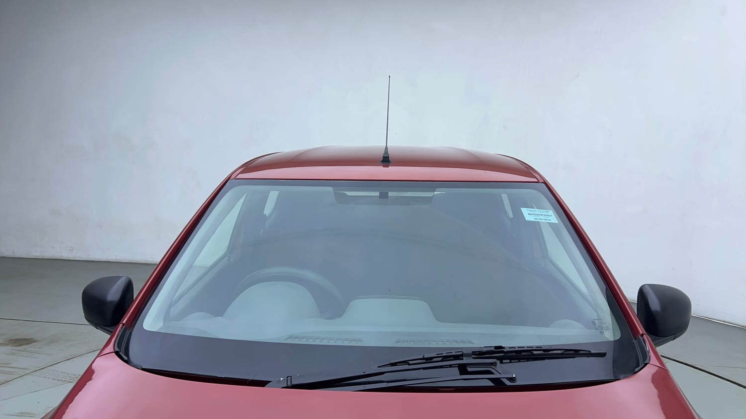 Used 2016 Renault Kwid RXT Petrol Manual exterior FRONT WINDSHIELD VIEW