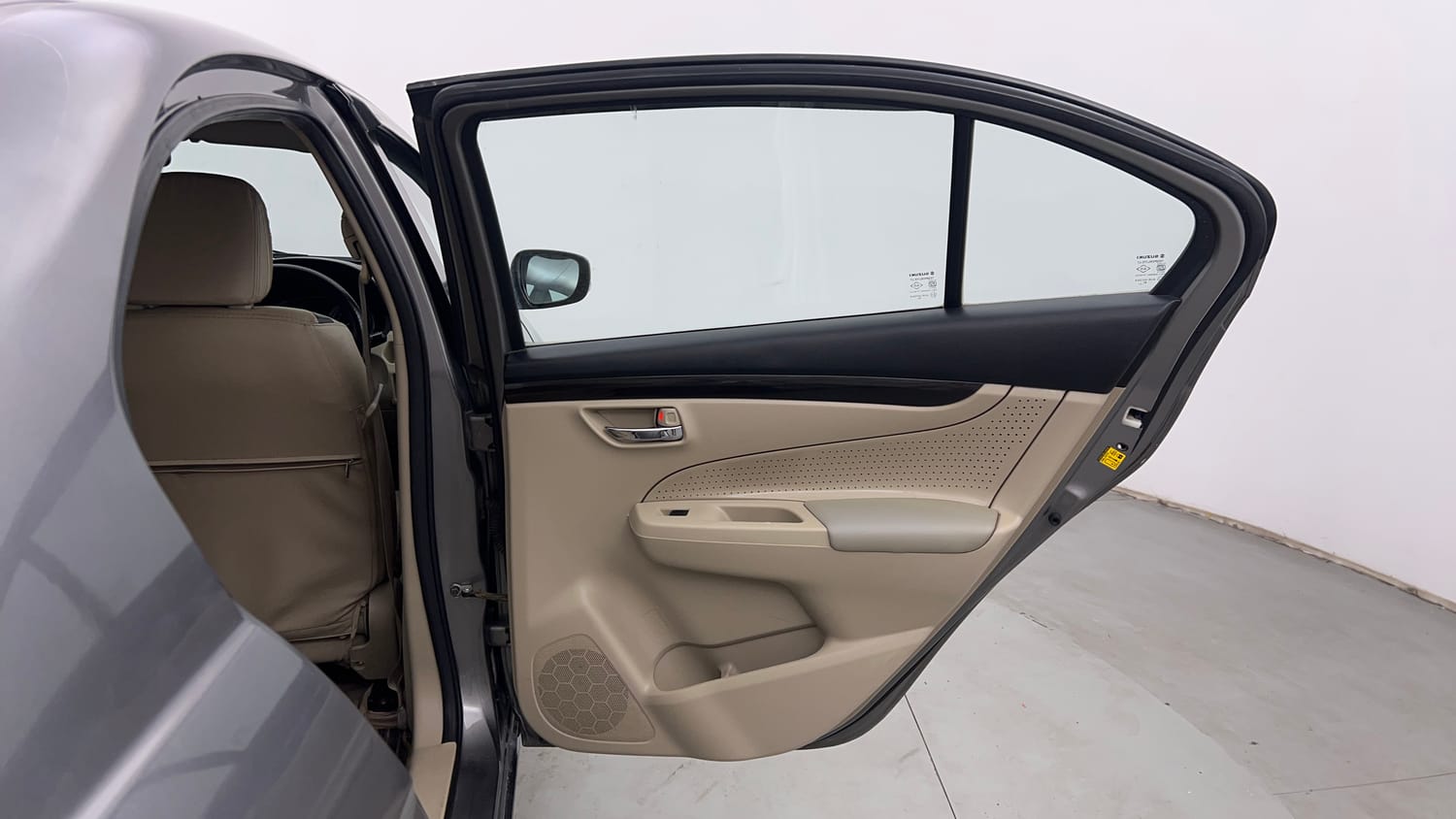 Used 2018 Maruti Suzuki Ciaz Sigma 1.4 MT Petrol Manual interior RIGHT REAR DOOR OPEN VIEW