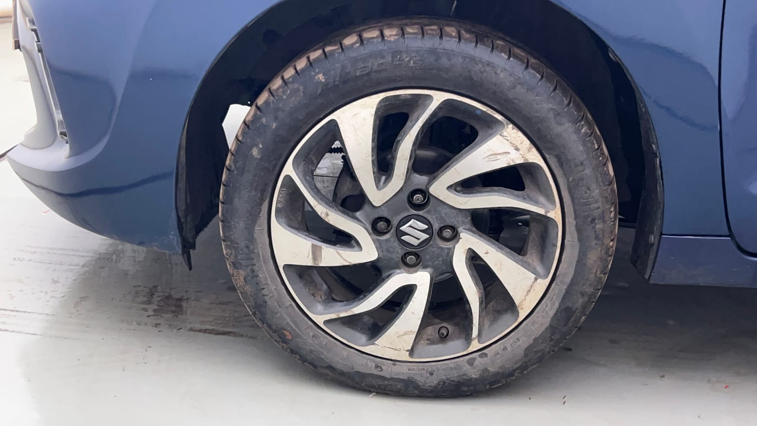 Used 2020 Maruti Suzuki Baleno Zeta Petrol Manual tyres LEFT FRONT TYRE RIM VIEW