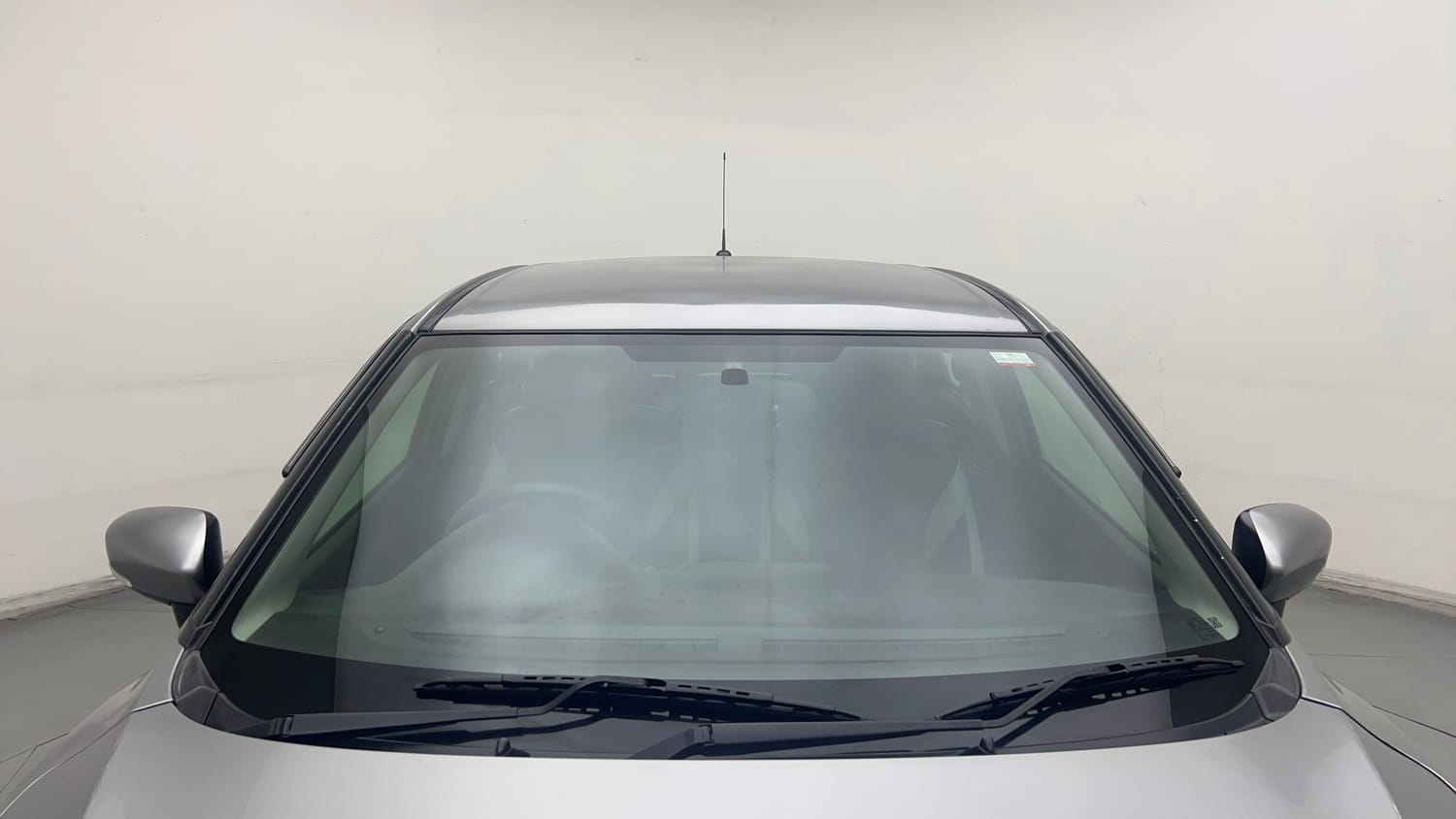 Used 2018 Maruti Suzuki Baleno Zeta 1.2 Petrol Manual exterior FRONT WINDSHIELD VIEW