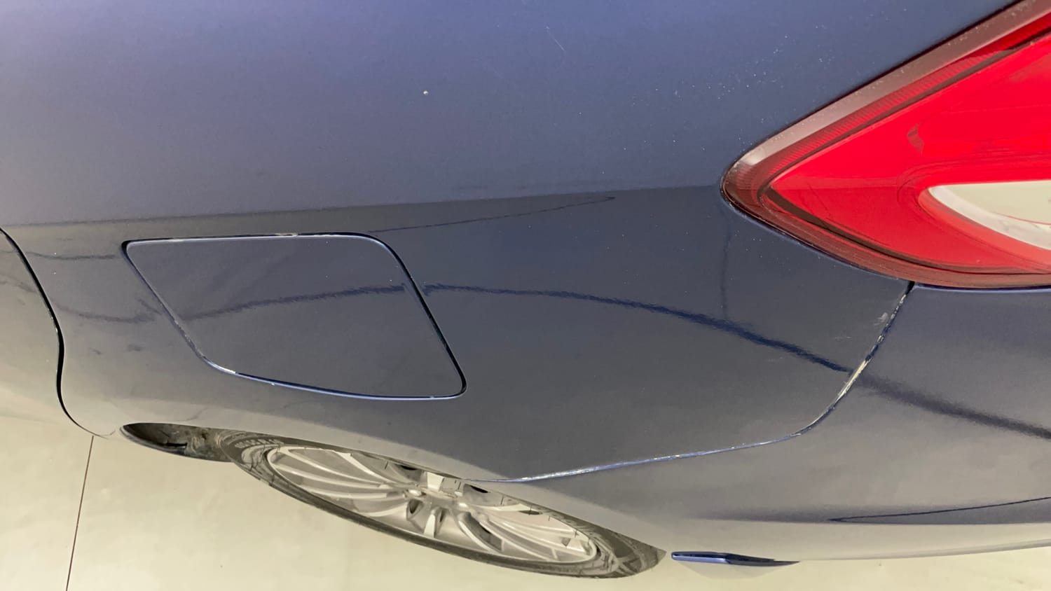 Used 2018 Maruti Suzuki Ciaz Alpha Hybrid 1.5 AT Petrol Automatic dents MINOR SCRATCH