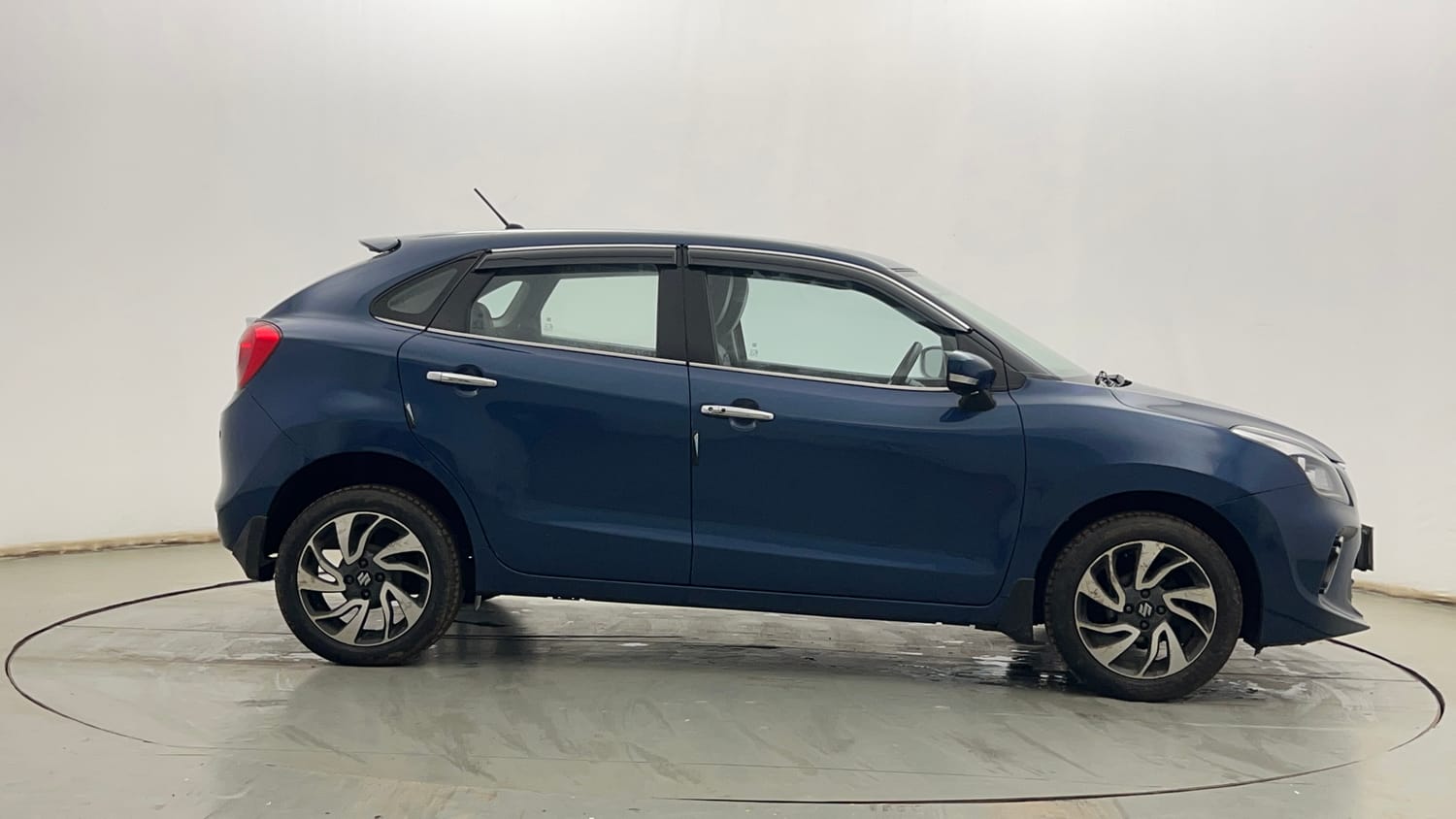 Used 2020 Maruti Suzuki Baleno Zeta Petrol Manual exterior RIGHT SIDE VIEW