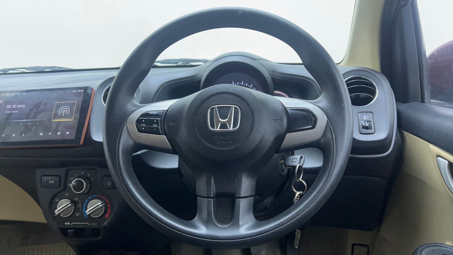 Used 2015 Honda Amaze 1.2 VX  (O)  i-VTEC Petrol Manual interior STEERING VIEW