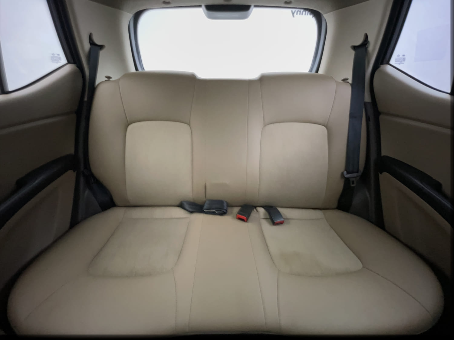 Used 2016 Hyundai i10 Sportz 1.1 iRDE2 Petrol Manual interior REAR SEAT CONDITION VIEW