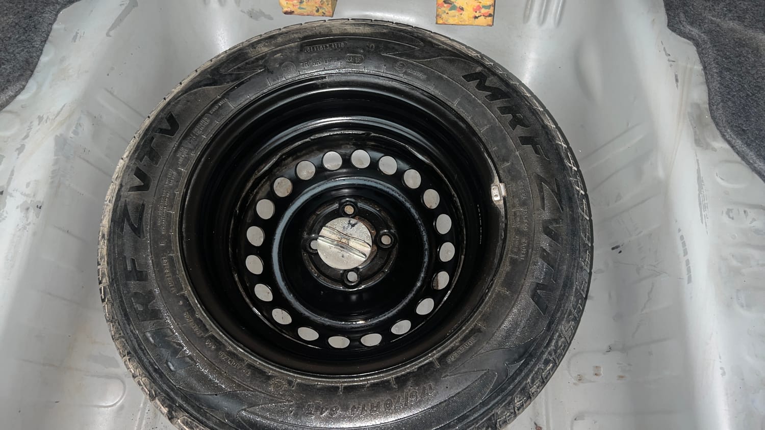 Used 2019 Honda Amaze 1.2 V MT Petrol Petrol Manual tyres SPARE TYRE VIEW