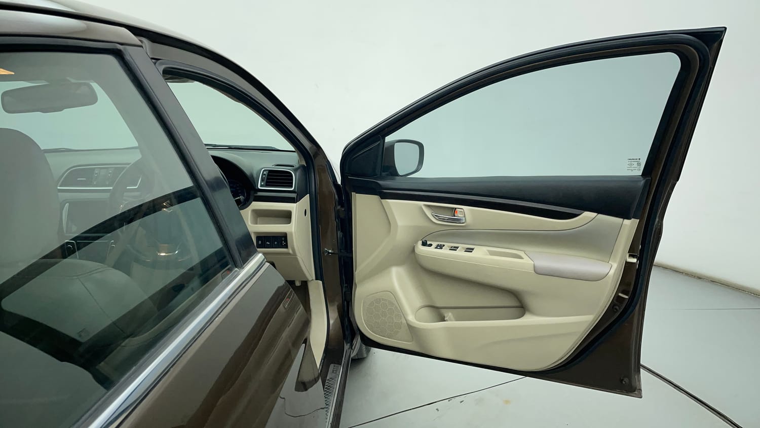 Used 2017 Maruti Suzuki Ciaz Alpha 1.3 Hybrid Diesel Manual interior RIGHT FRONT DOOR OPEN VIEW