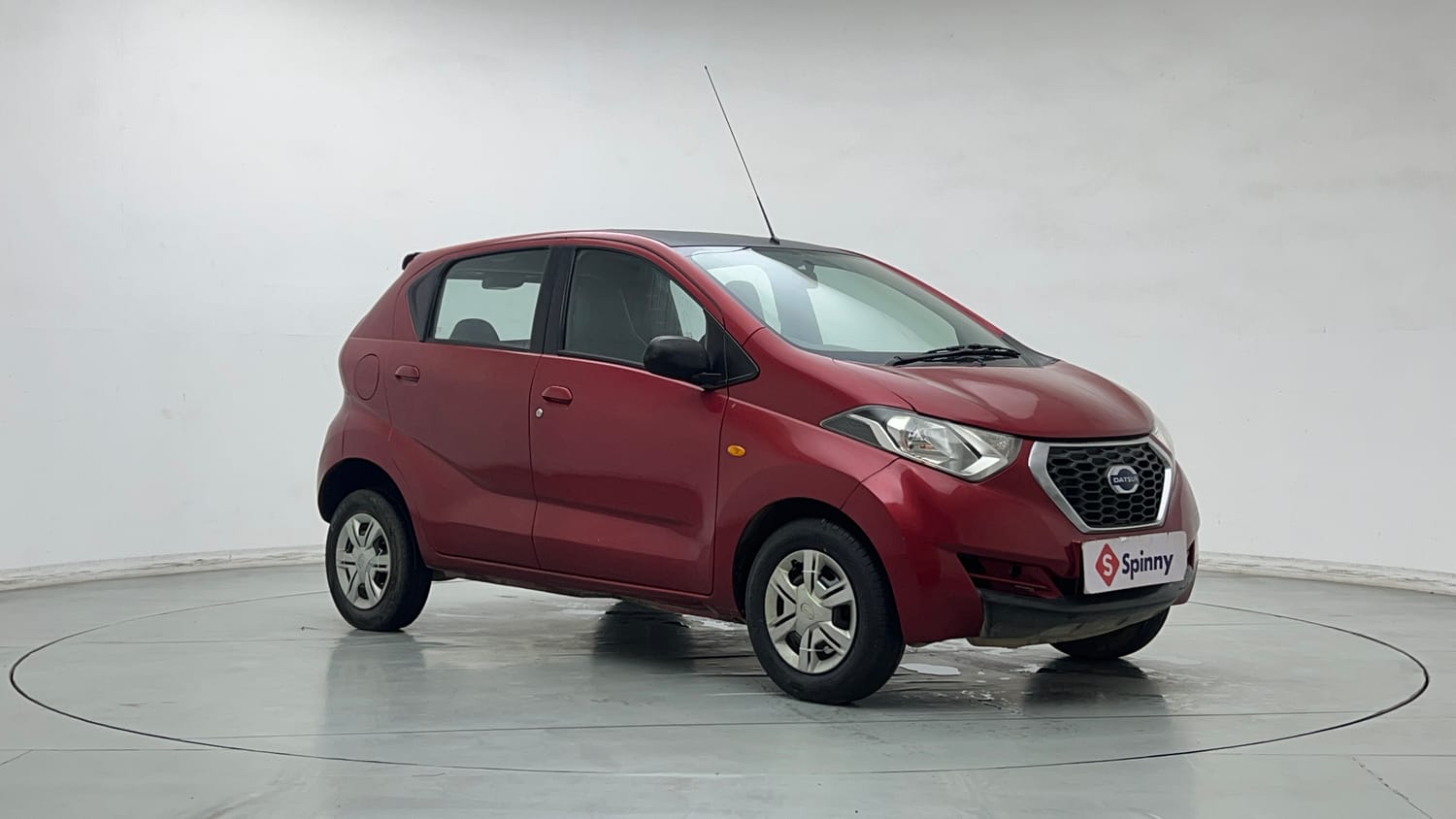 Used 2019 Datsun Redi-GO T (O) Petrol Manual exterior RIGHT FRONT CORNER VIEW