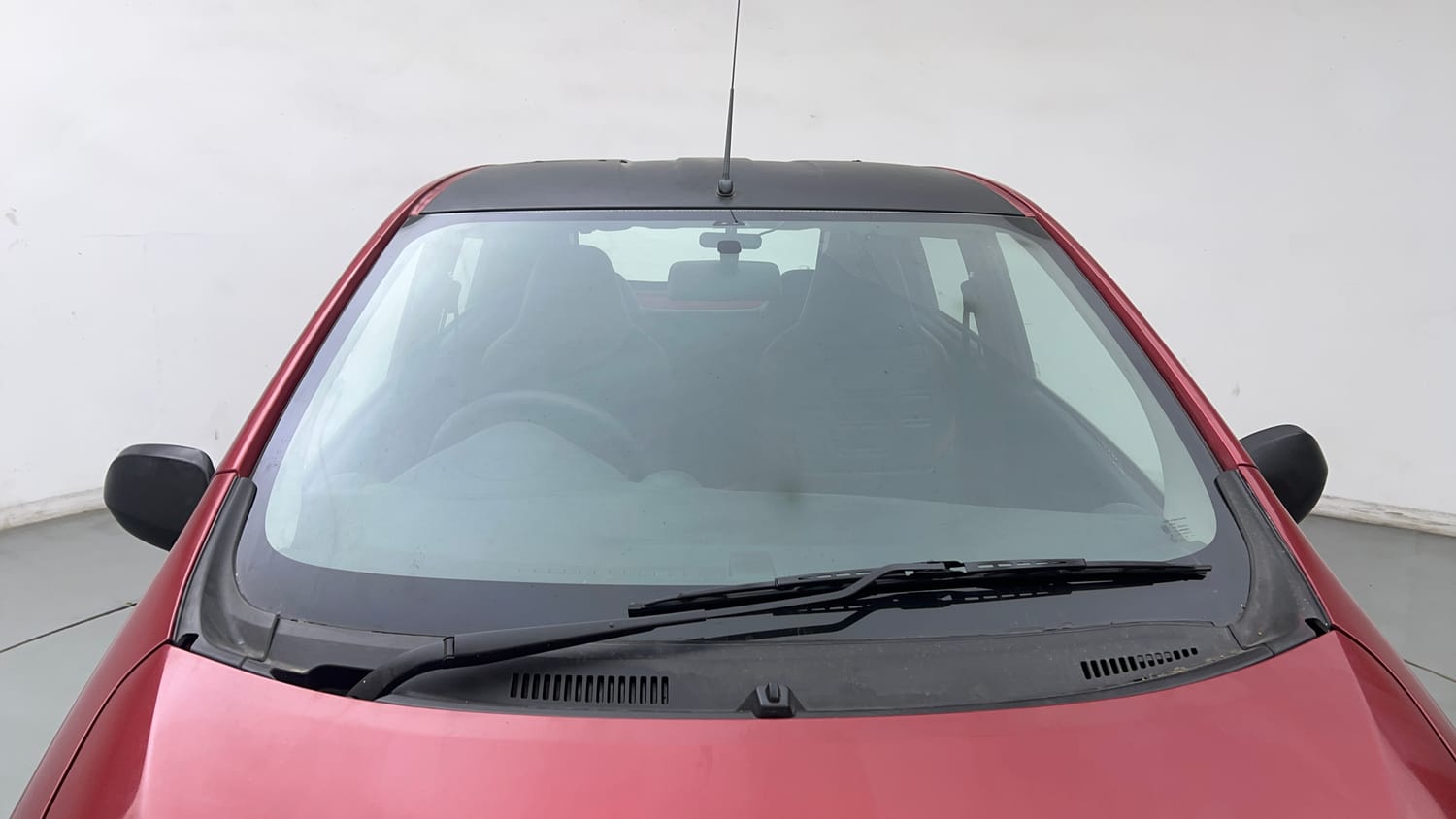 Used 2019 Datsun Redi-GO T (O) Petrol Manual exterior FRONT WINDSHIELD VIEW