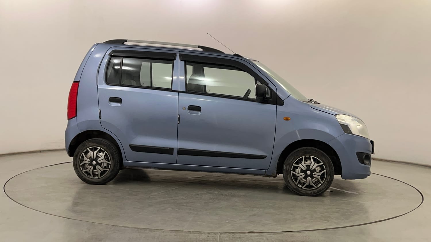 Used 2014 Maruti Suzuki Wagon R LXI CNG Cng Manual exterior RIGHT SIDE VIEW