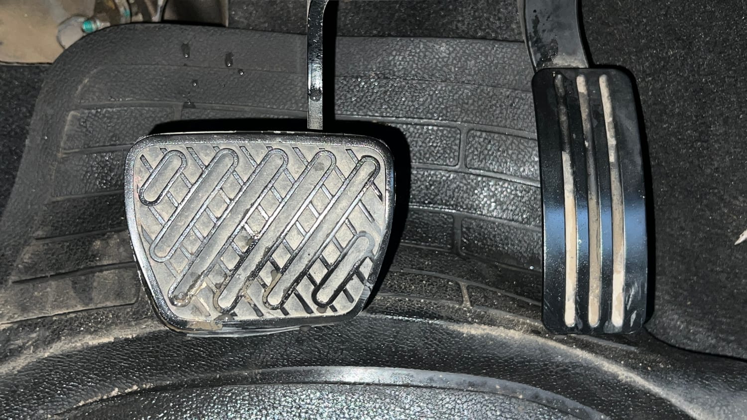 Used 2021 Renault Duster RXZ 1.3 Turbo Petrol CVT Petrol Automatic interior PEDALS VIEW