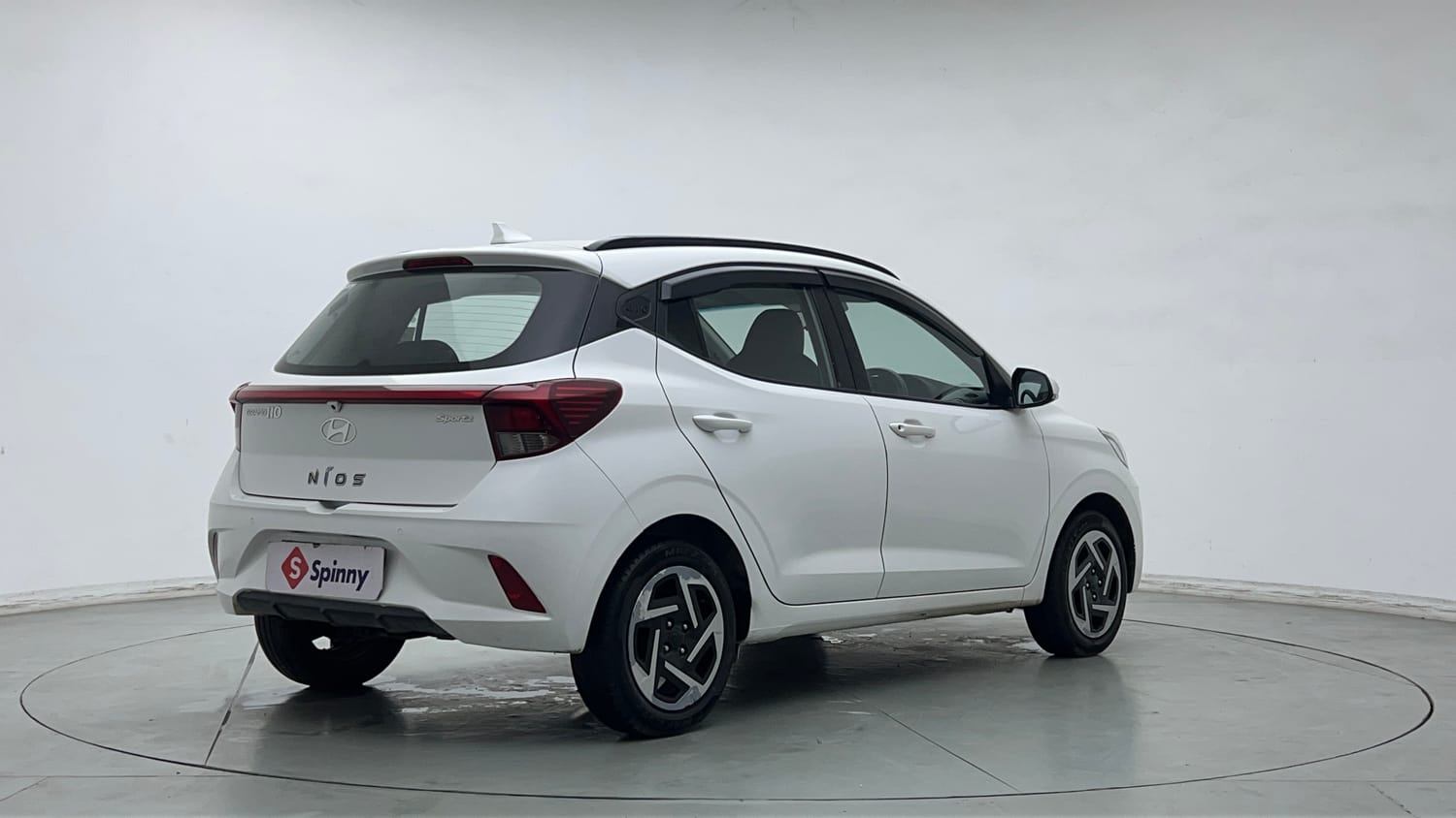 Used 2023 Hyundai Grand i10 Nios Sportz 1.2 Kappa CNG Cng Manual exterior RIGHT REAR CORNER VIEW