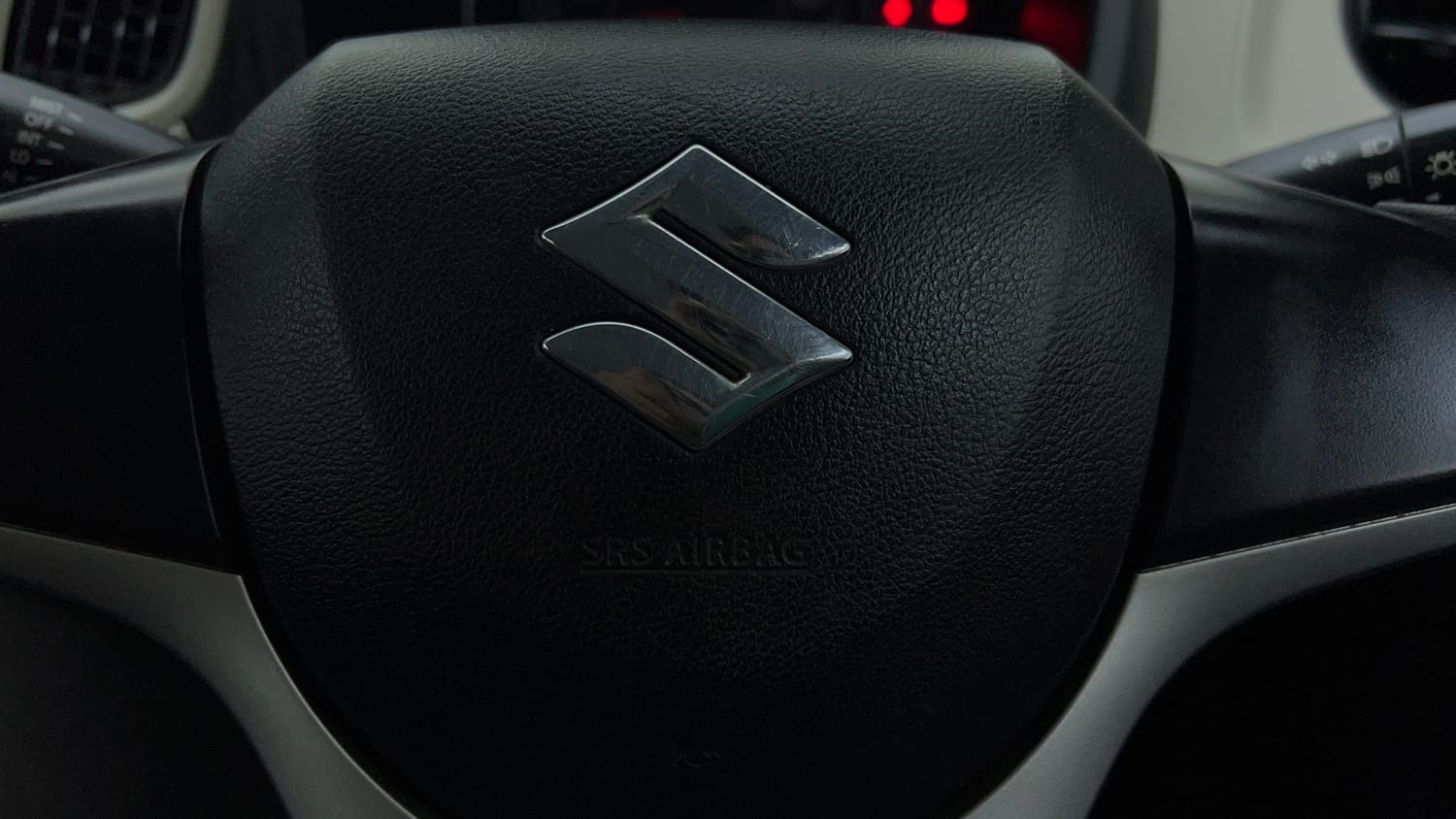 Used 2024 Maruti Suzuki Wagon R VXI 1.0 Petrol Manual top_features Airbags